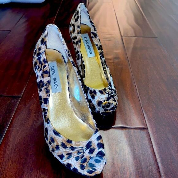 Steve Madden leopard heels - Picture 1 of 5